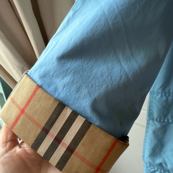 Burberry swing raincoat! - Picture 7 of 7
